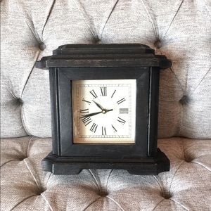 Antique-looking mantel clock